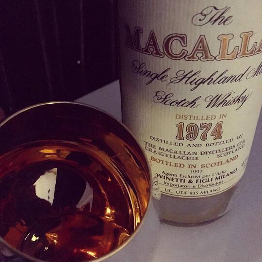 The Macallan 18 Year Old Sherry Oak Single Malt Scotch Whisky With Glasses