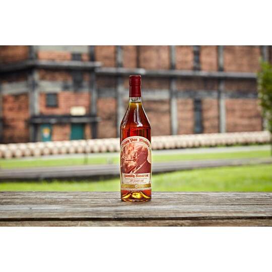 Old Rip Van Winkle Pappy Van Winkles 20 Year Old Family Reserve Bourbon