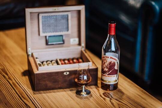 Old Rip Van Winkle Pappy Van Winkles 20 Year Old Family Reserve Bourbon