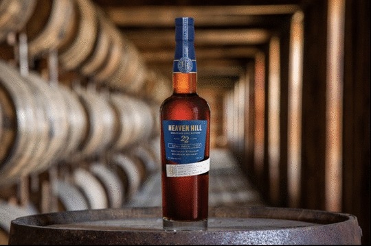 Heaven Hill Heritage Collection 22 Year Old Kentucky Straight Bourbon Whiskey
